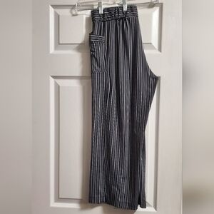 Black& White, Cropped Trouser Pants, Size Large